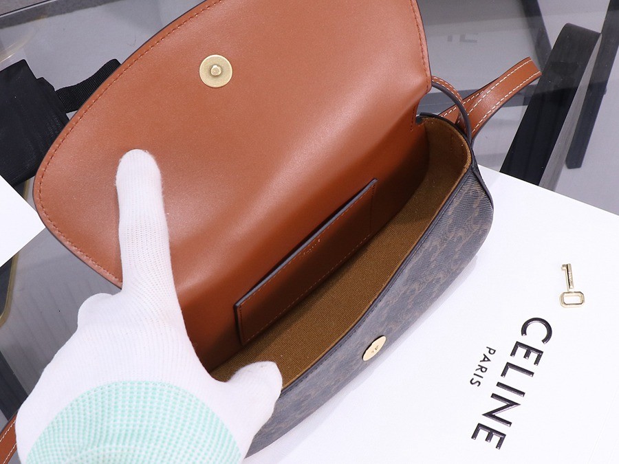 celine  tabou clutch Bag 掛鎖全皮包_9