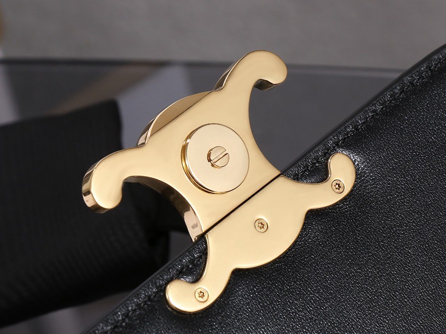 CELINE 23s COLLEGE Triomphe亮澤牛皮革鏈條手袋_9