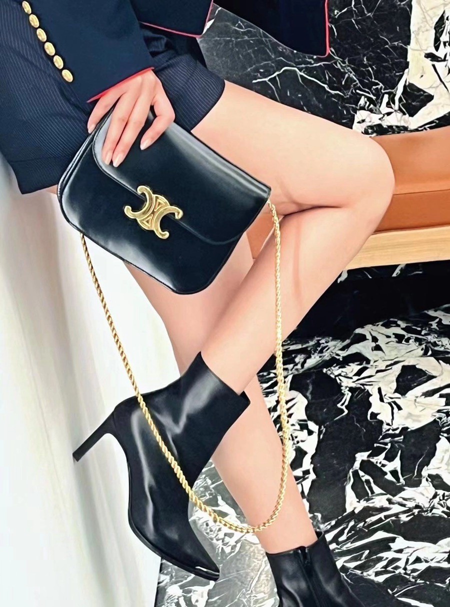 CELINE 23s COLLEGE Triomphe亮澤牛皮革鏈條手袋_20