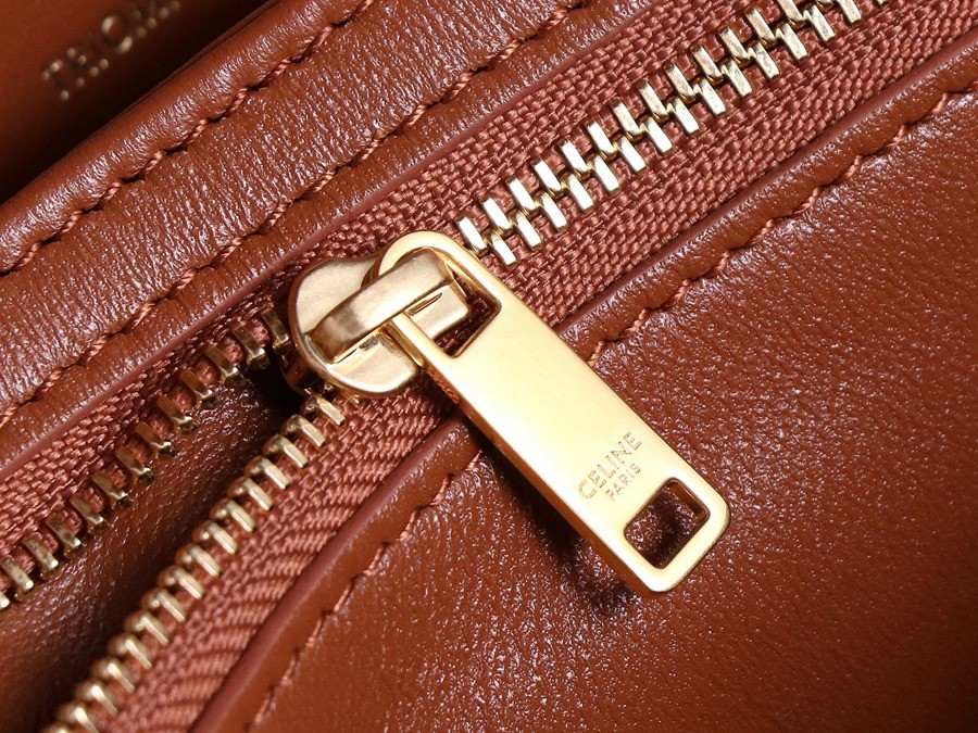 Triomphe 經典 斜背包_12