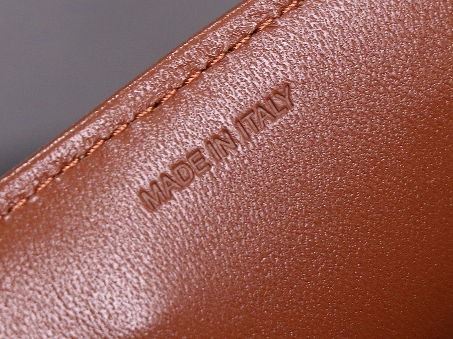 Triomphe 經典 斜背包_13