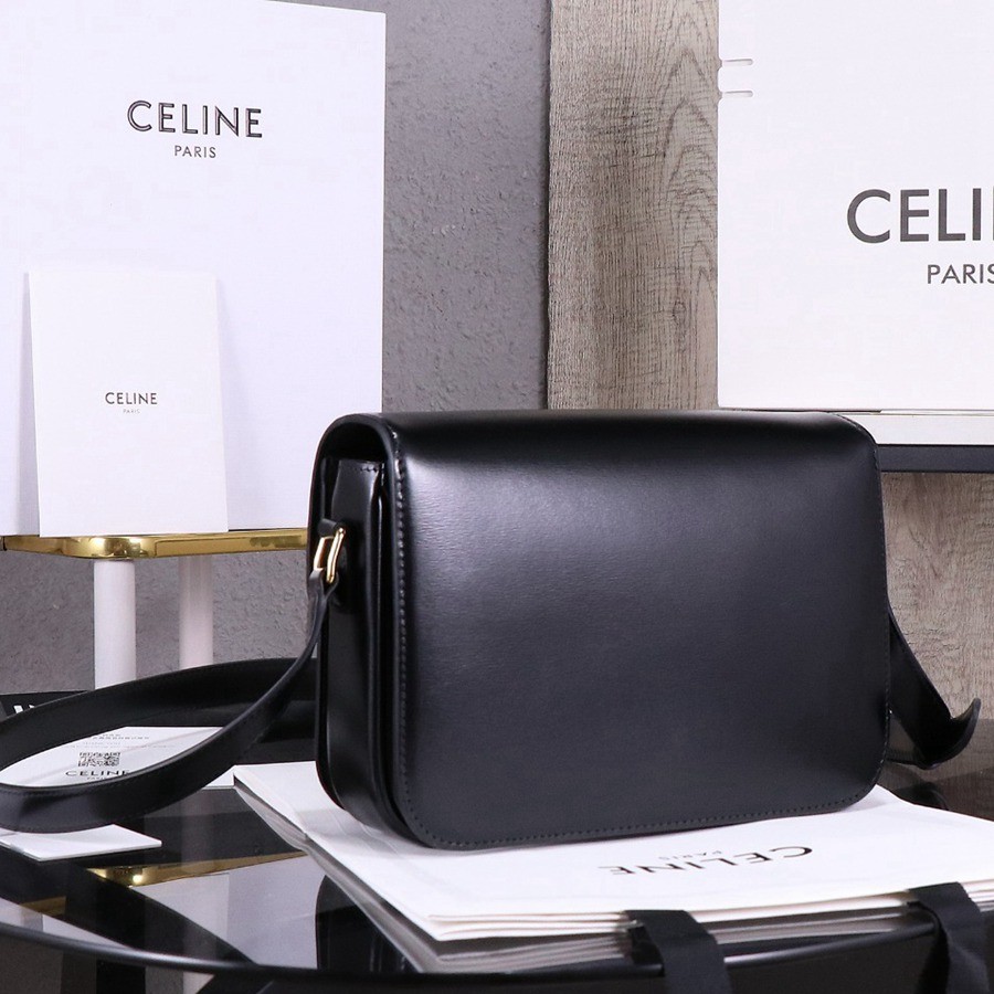 Triomphe 經典 斜背包 黑色_3