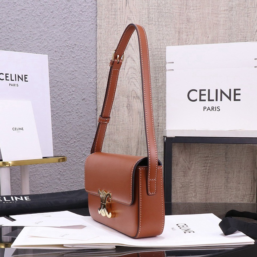 CELINE Triomphe 凱旋門腋下包_2