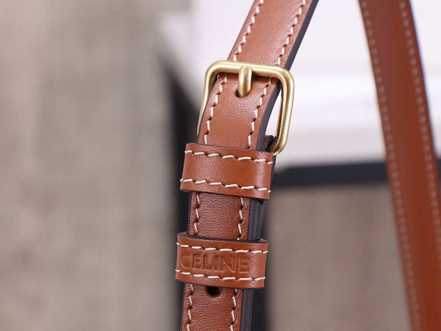 CELINE Triomphe 凱旋門腋下包_9