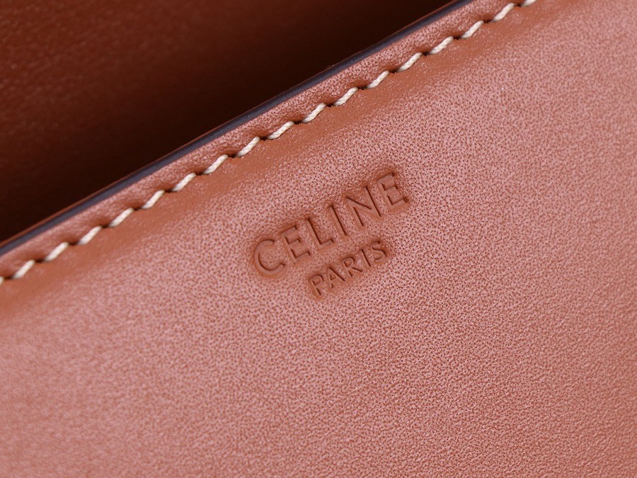 CELINE Triomphe 凱旋門腋下包_12