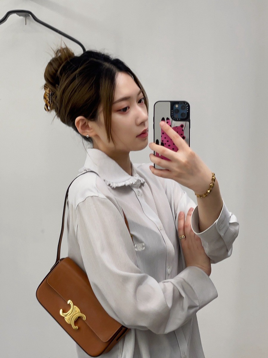 CELINE Triomphe 凱旋門腋下包_15