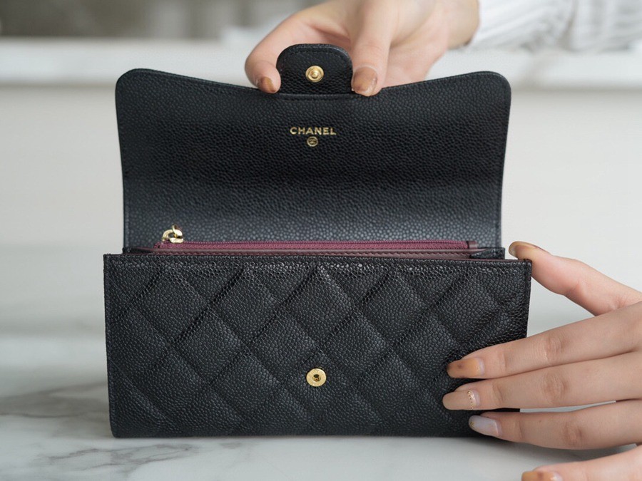 「Classic Flap」經典兩折長夾 黑金牛_6