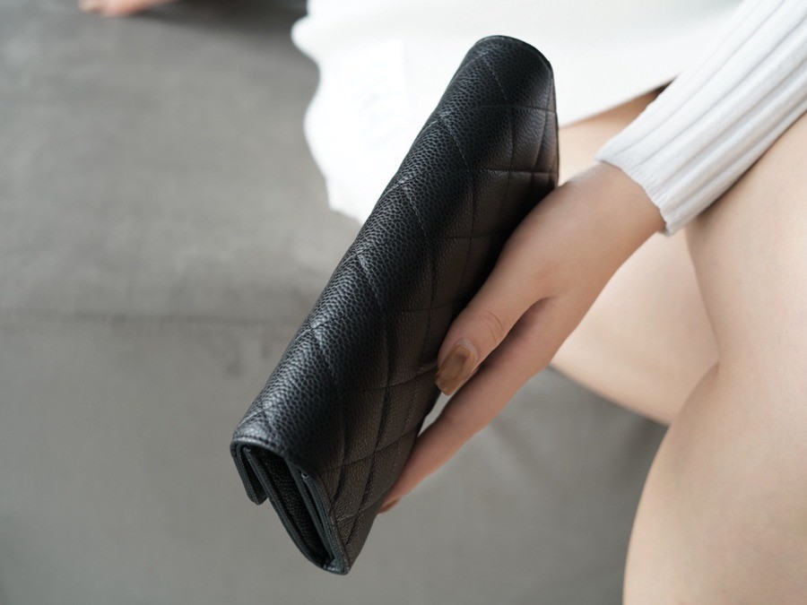 「Classic Flap」經典兩折長夾 正品皮 黑牛銀_8