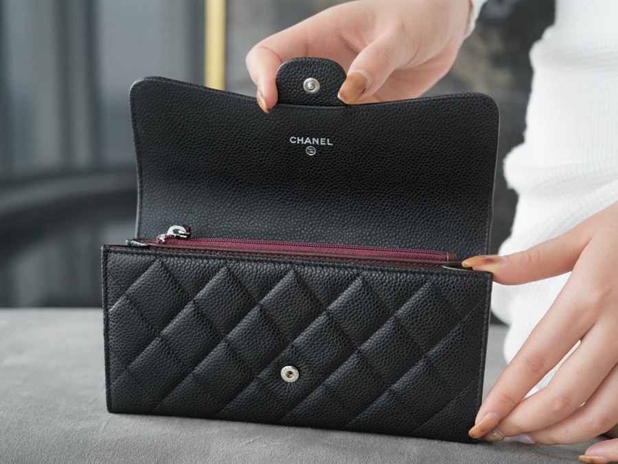 「Classic Flap」經典兩折長夾 正品皮 黑牛銀_6