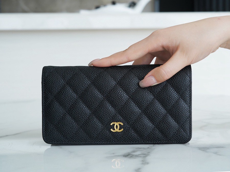 classic   Flap經典對折長夾 黑牛金_1