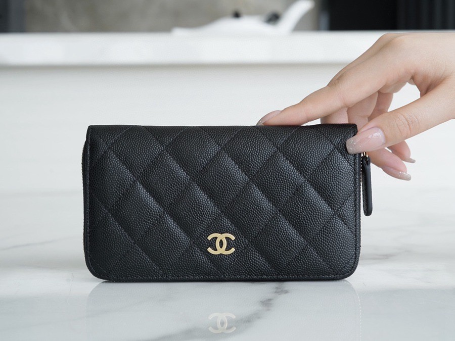 「Classic Flap」經典拉鏈中長夾 黑金_2