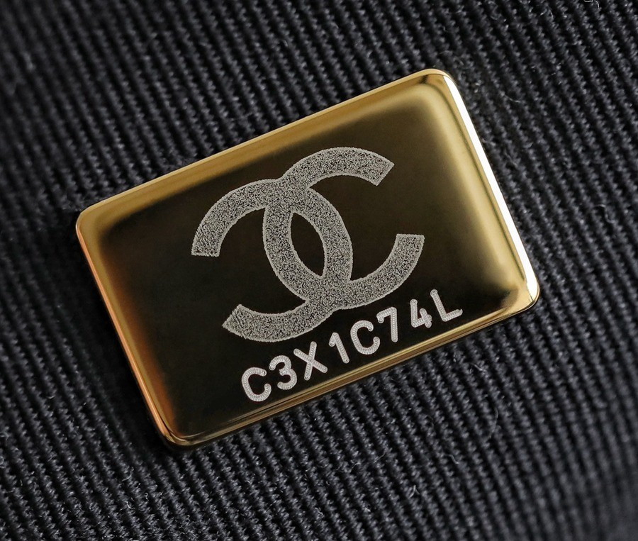 24c Maxi CF40機場包 黑色 淡金_15