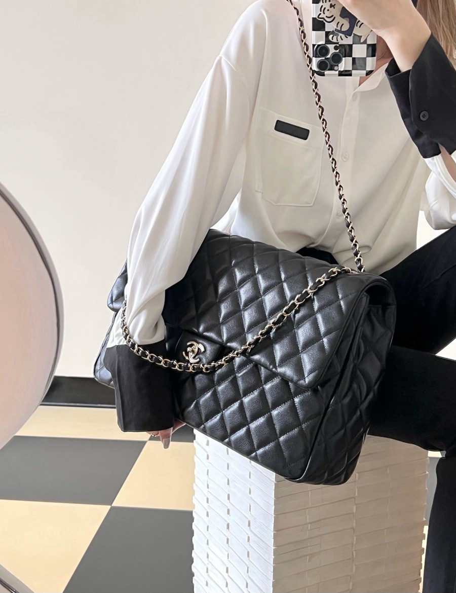 24c Maxi CF40機場包 黑色 淡金_18