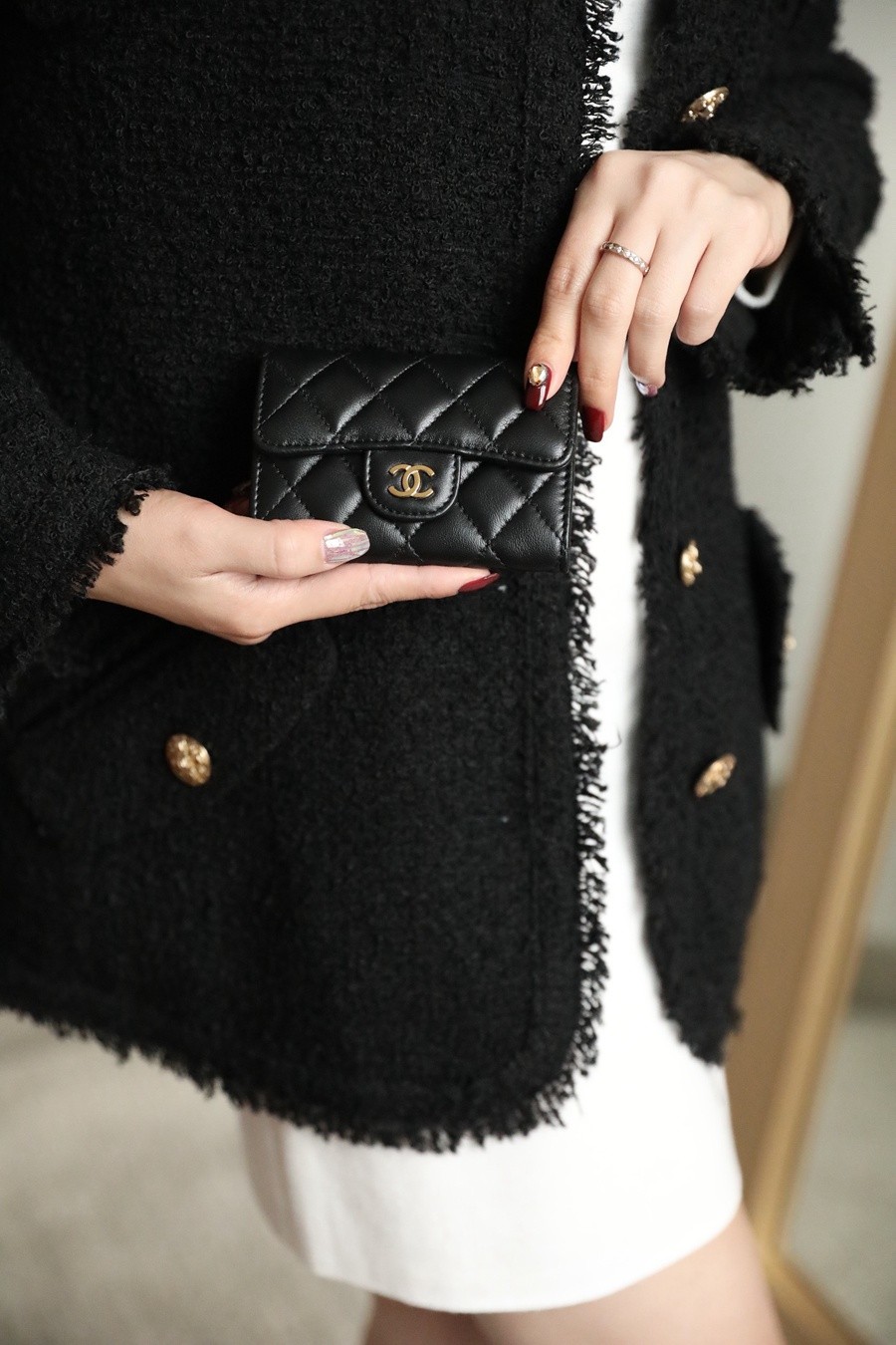 小香 Classic 翻蓋零錢包羊皮 黑金_7