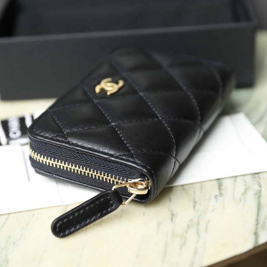 小香 Classic 經典拉鏈零錢包羊皮黑金_3