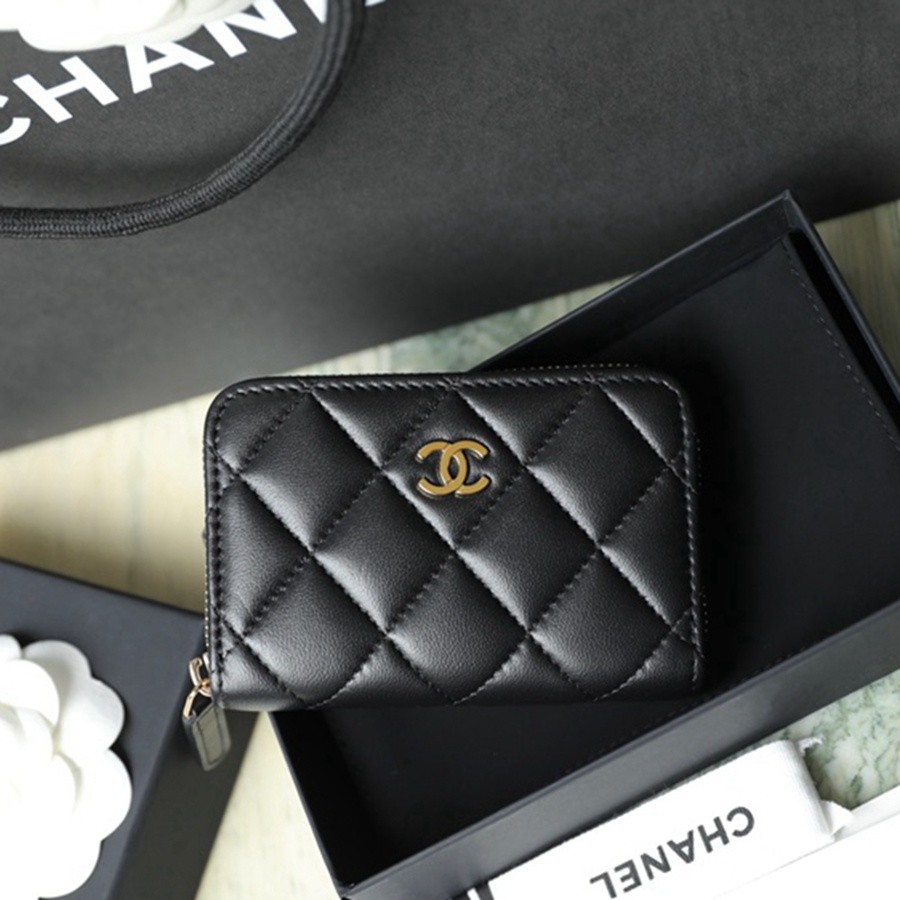 小香 Classic 經典拉鏈零錢包羊皮黑金_13