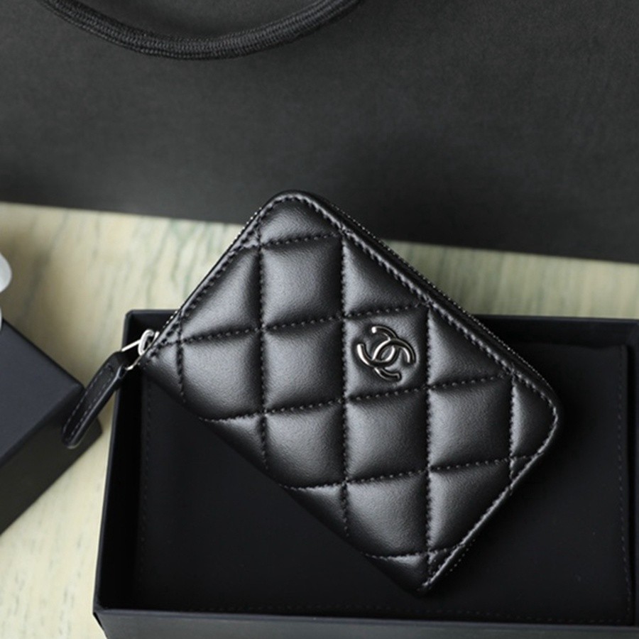 小香 Classic 經典拉鏈零錢包羊皮黑銀_13