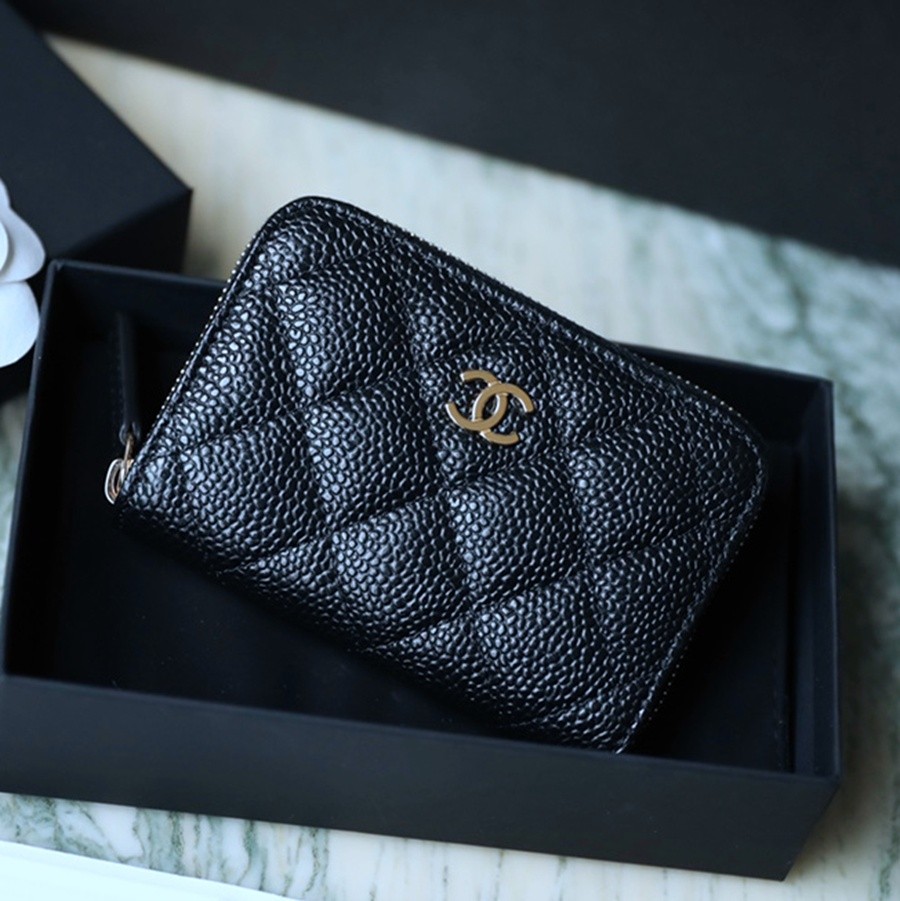 小香 Classic 經典拉鏈零錢包 魚子醬 黑金_1