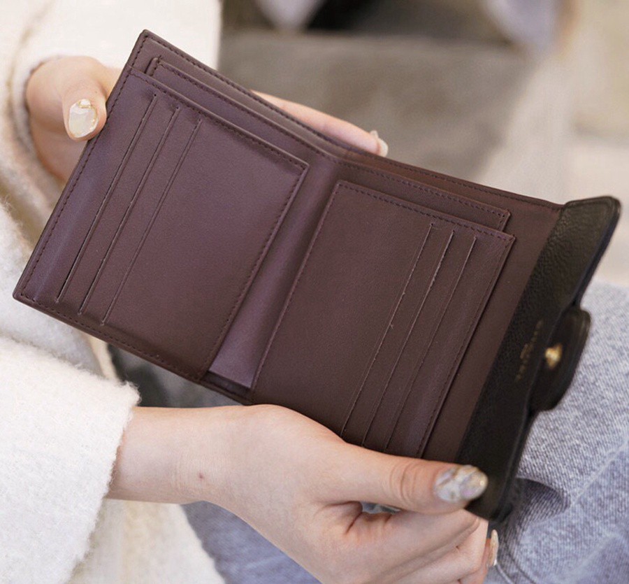 「Classic Flap」經典三折短夾 牛皮黑金_8