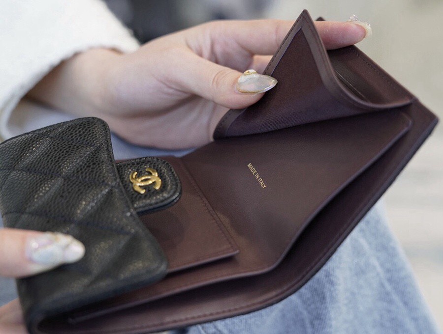 「Classic Flap」經典三折短夾 牛皮黑金_9