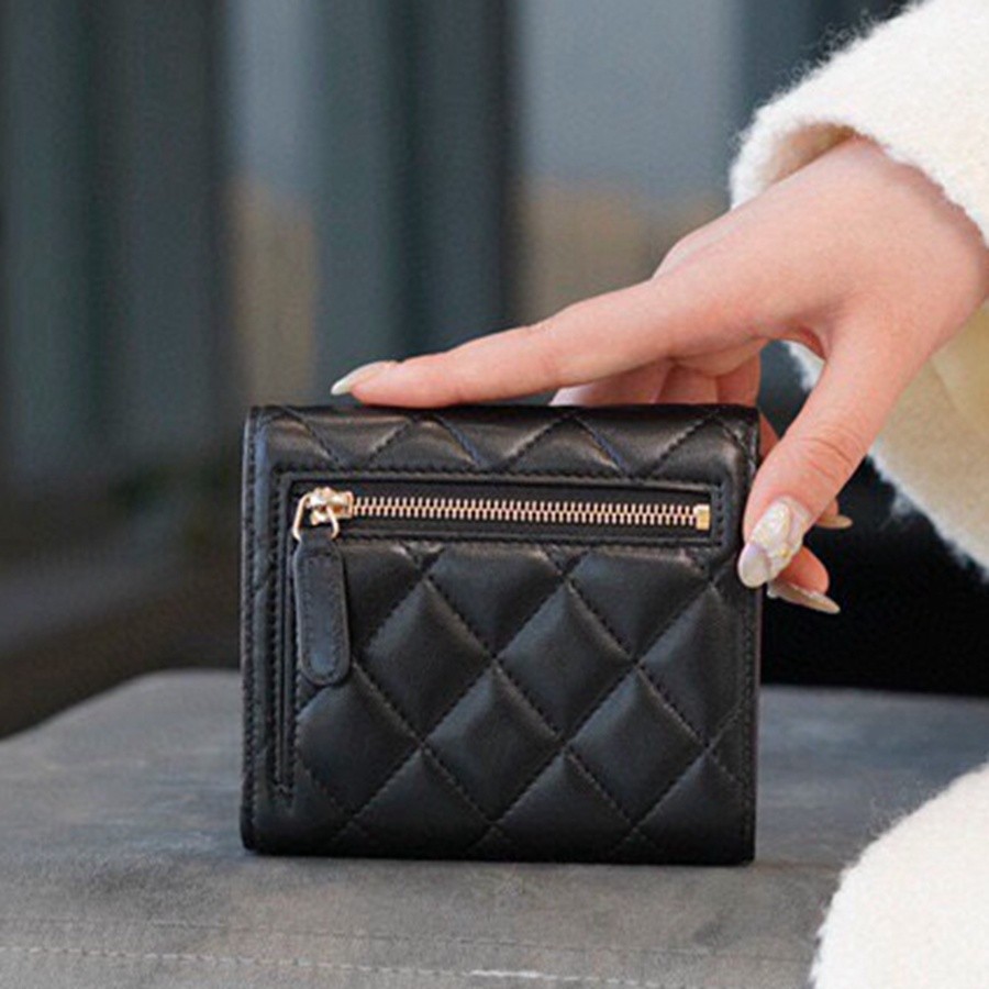 「Classic Flap」經典三折短夾 羊皮黑金_2