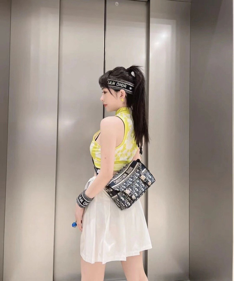 DIORCAMP 小號 手袋 藍色刺繡 Oblique 印花_16