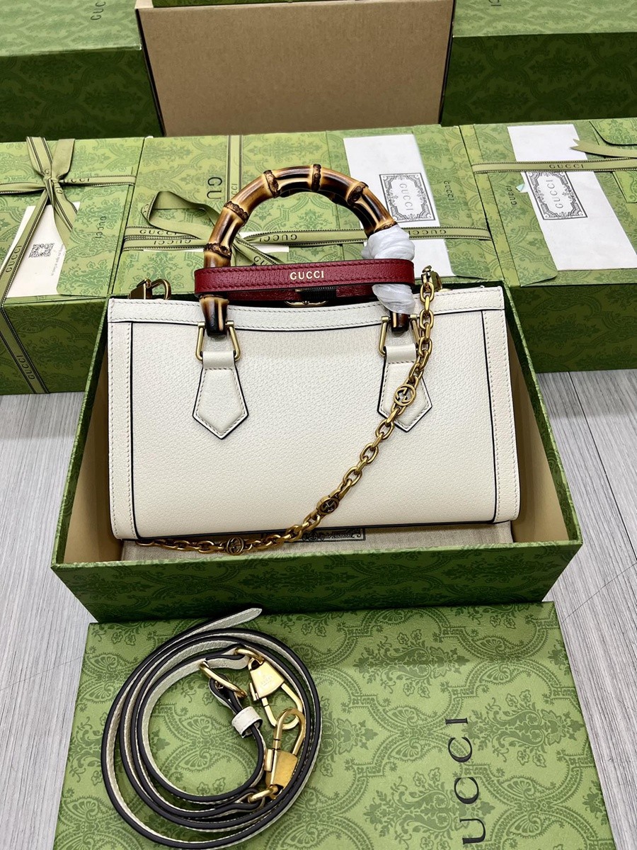 Diana竹節小號肩背包 白色_3