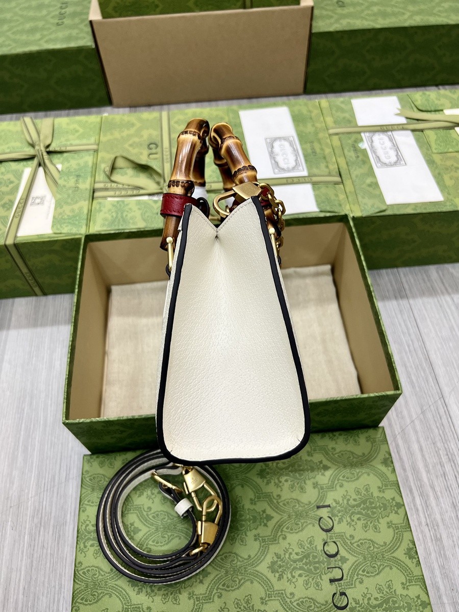 Diana竹節小號肩背包 白色_5