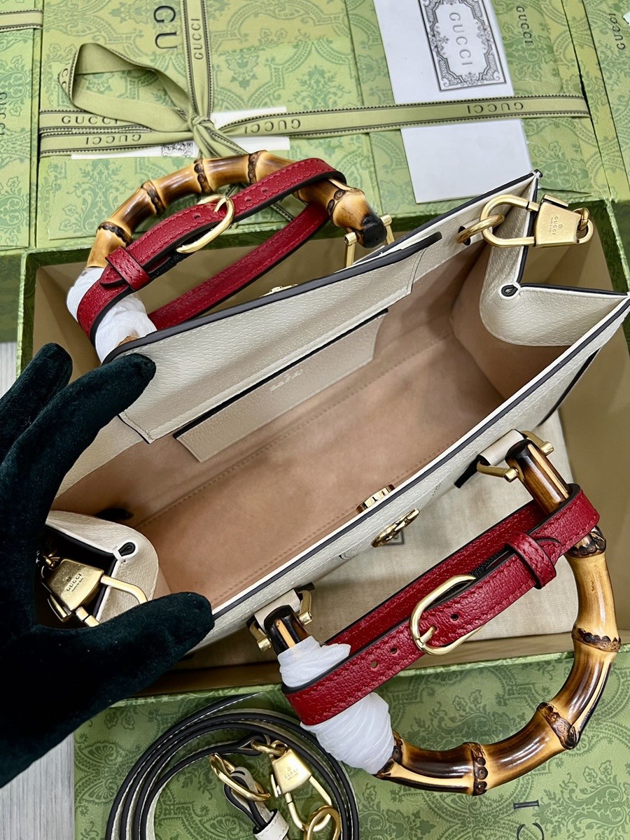 Diana竹節小號肩背包 白色_8