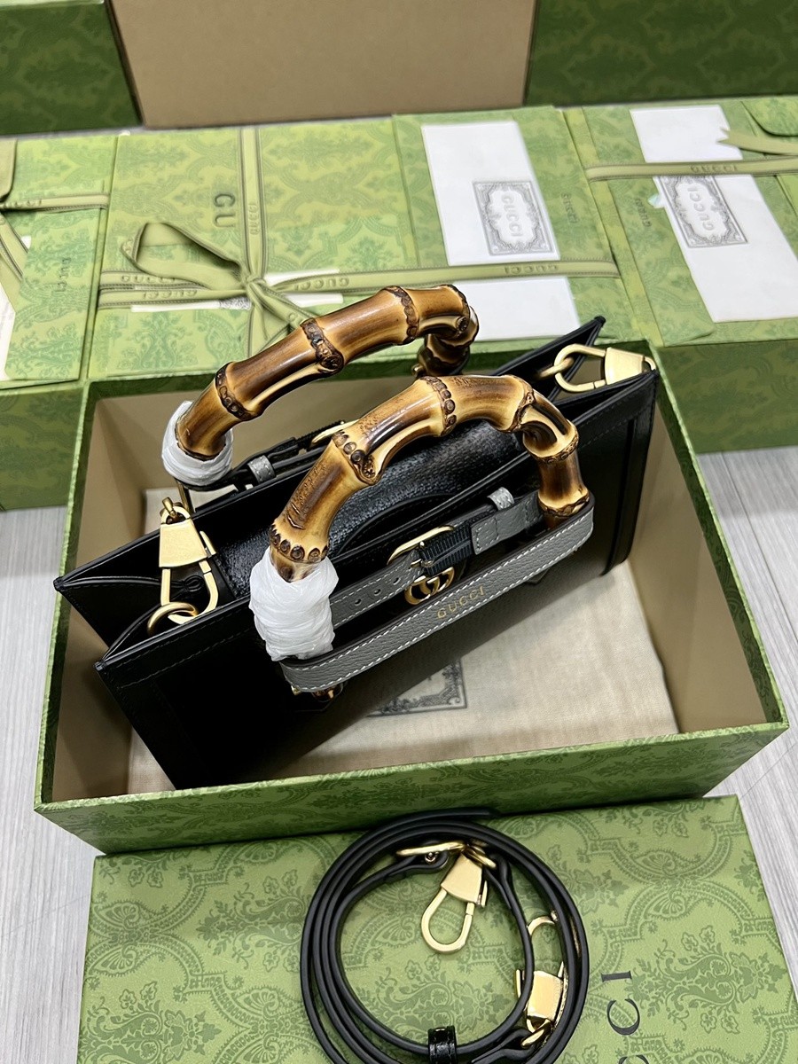 Diana竹節小號肩背包 黑色_4