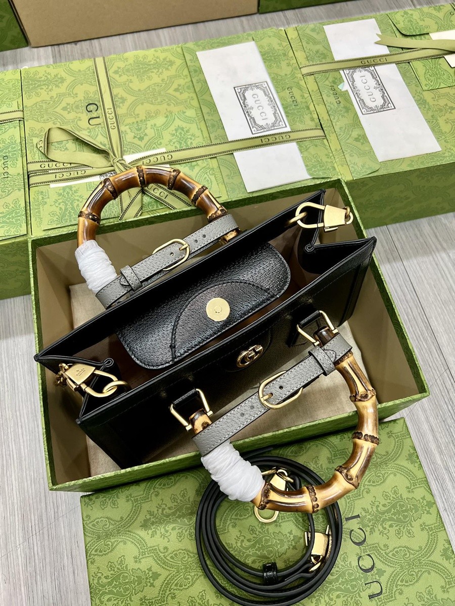 Diana竹節小號肩背包 黑色_5