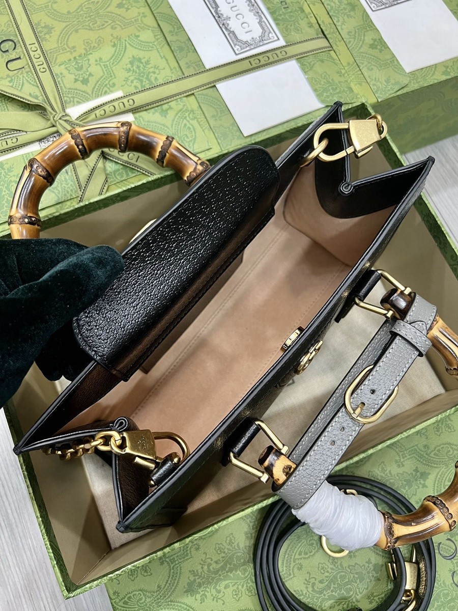 Diana竹節小號肩背包 黑色_8