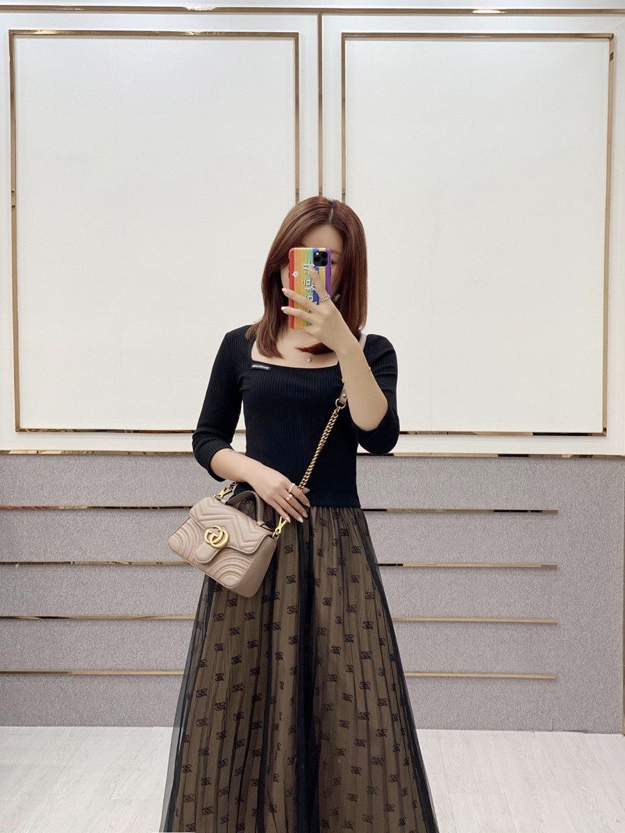 GG Marmont系列Mini手提包 裸粉_19