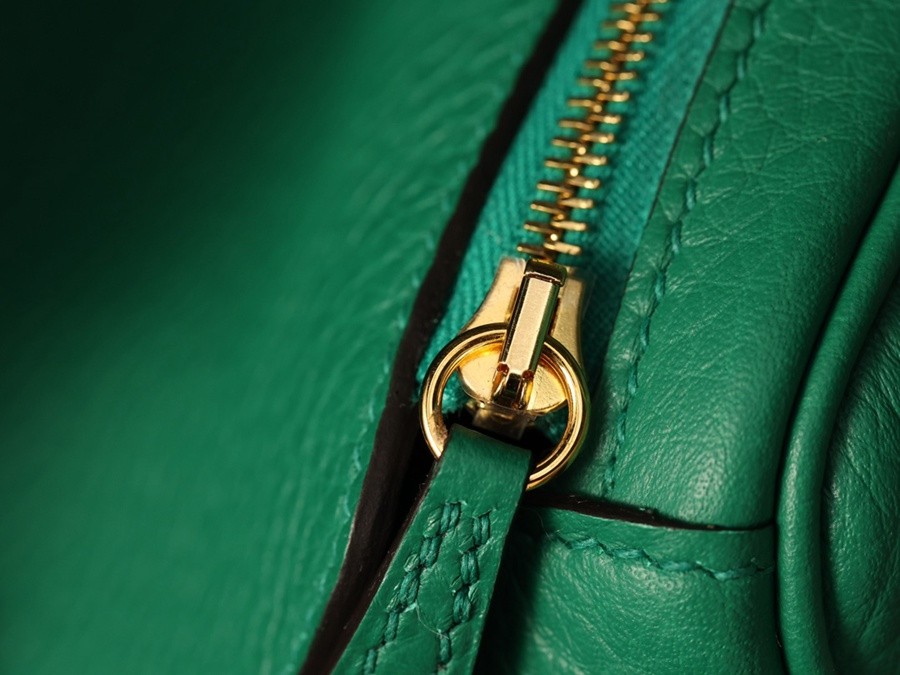 H Lindy 26CM 絲絨綠金扣_12