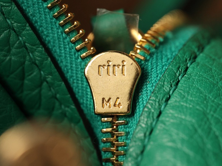 H Lindy 26CM 絲絨綠金扣_32