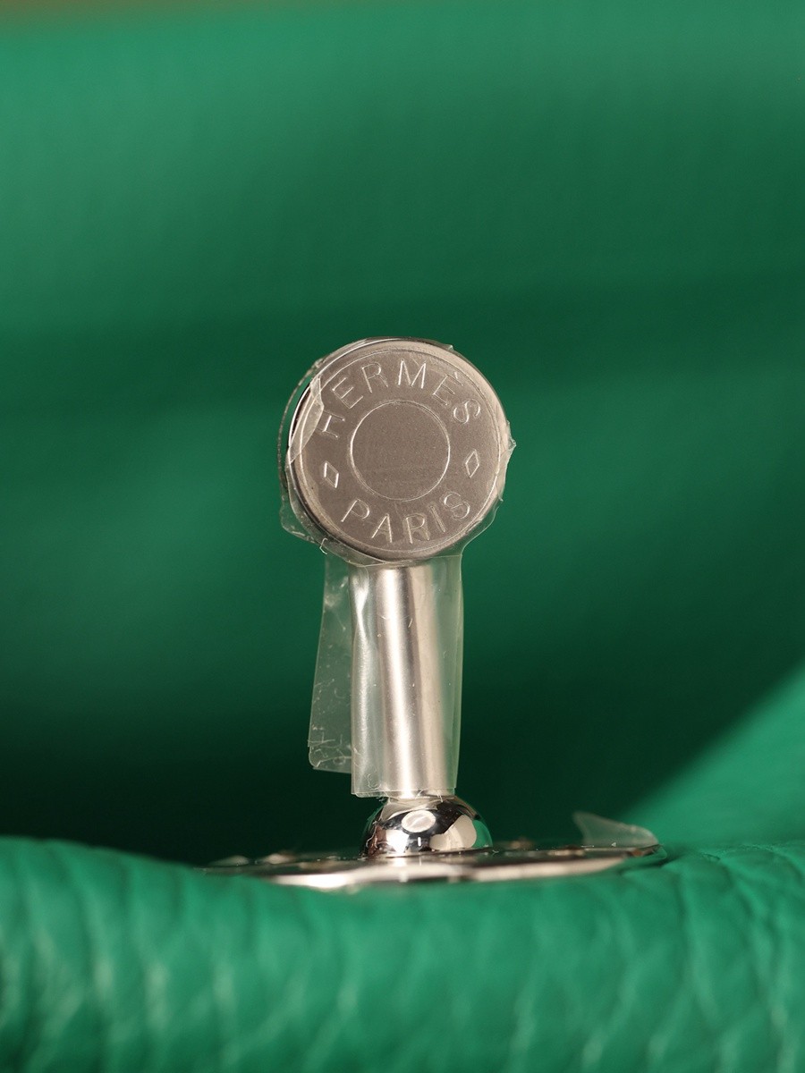 H Lindy 26CM 絲絨綠銀扣_36