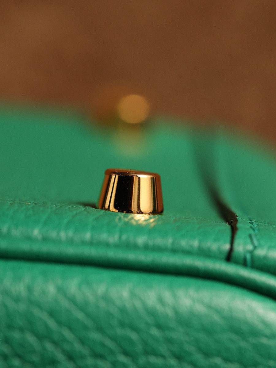 H Lindy Mini 19CM 絲絨綠金扣_25