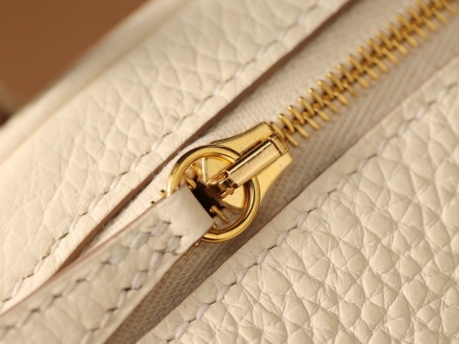 H Lindy 26CM 奶油白金扣_13