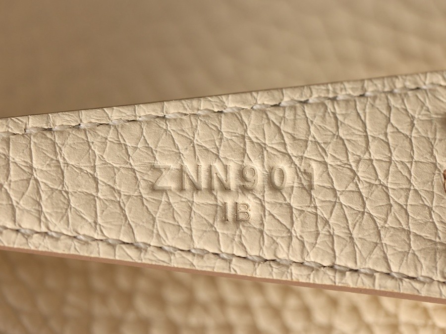 H Lindy 26CM 奶油白金扣_15