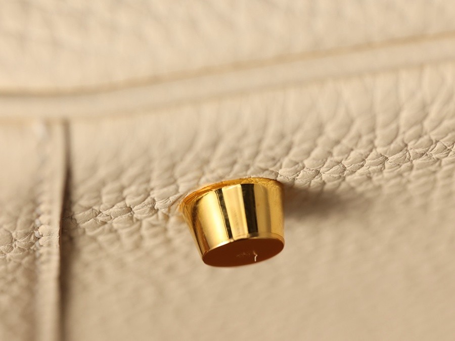 H Lindy 26CM 奶油白金扣_19