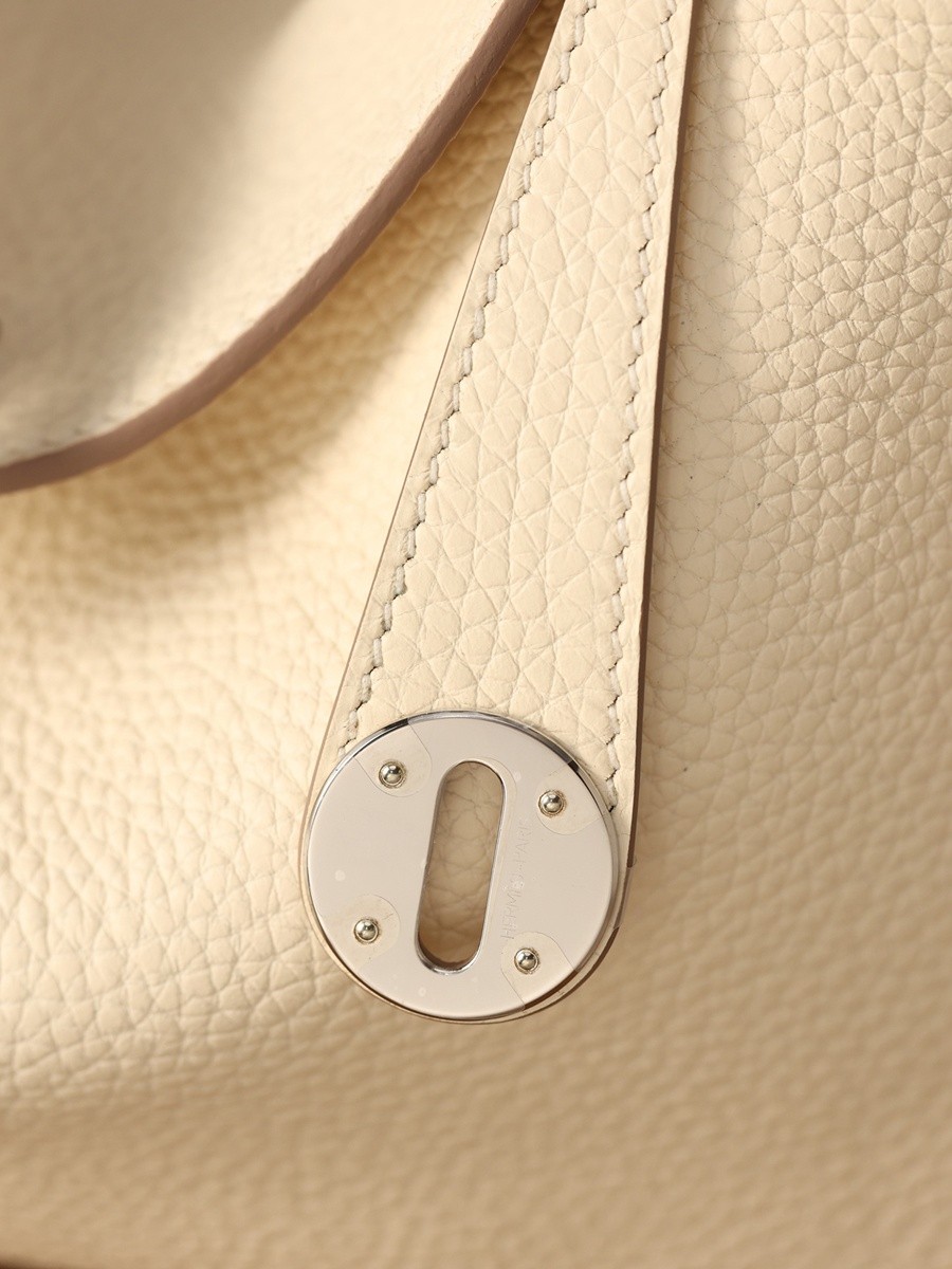 H Lindy 26CM 奶油白銀扣_8