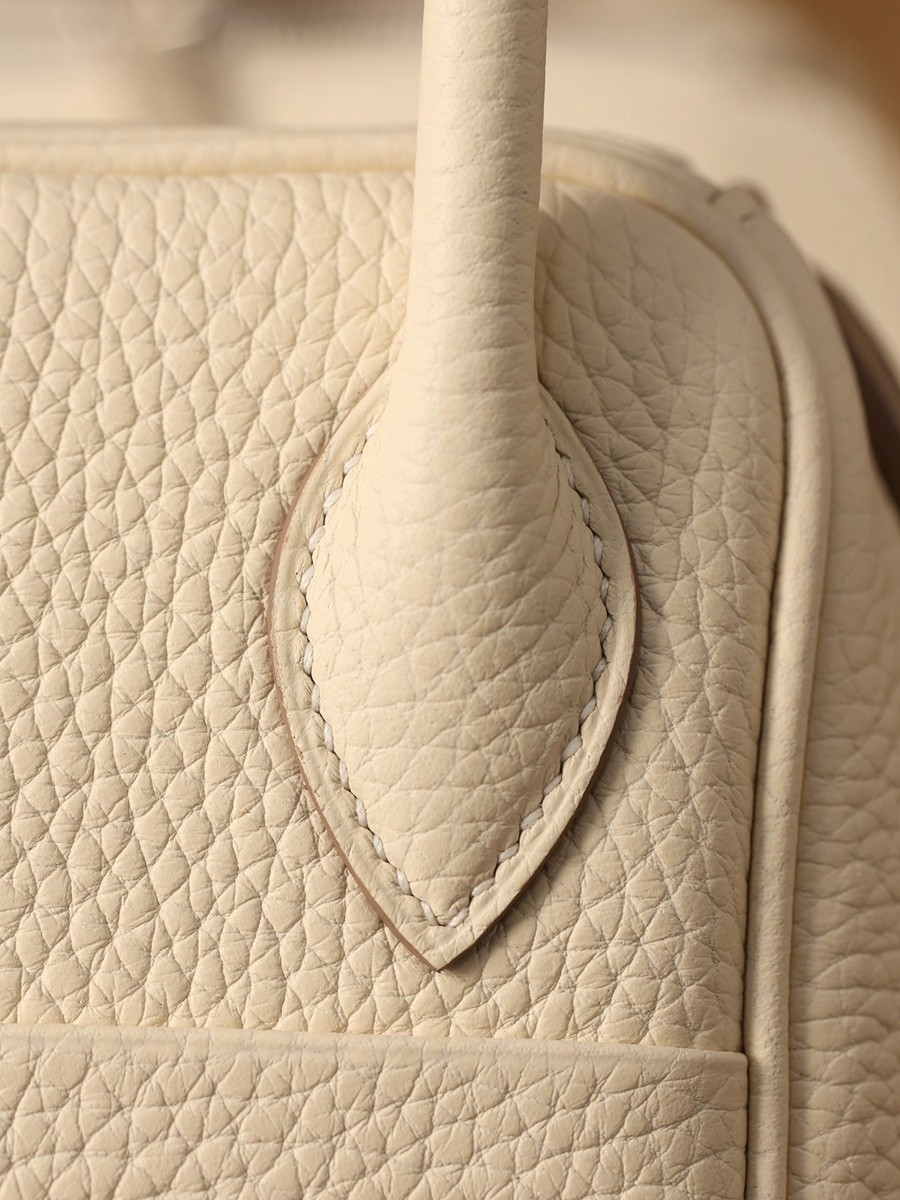 H Lindy 26CM 奶油白銀扣_14