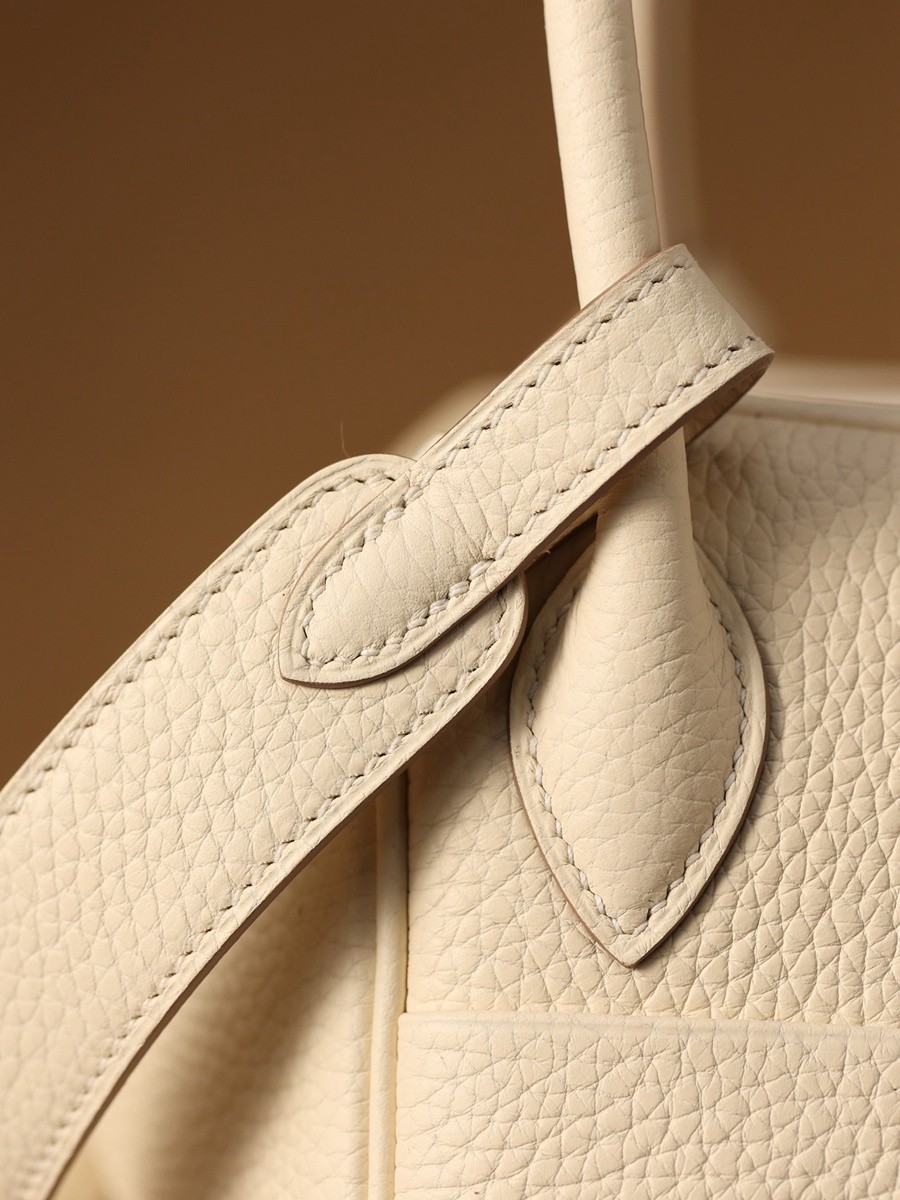 H Lindy 26CM 奶油白銀扣_13