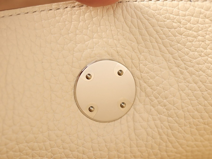 H Lindy 26CM 奶油白銀扣_22