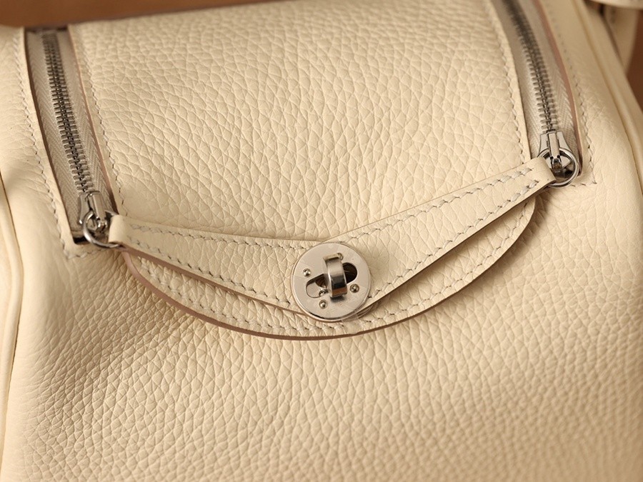 H Lindy Mini 19CM 奶油白銀扣_9