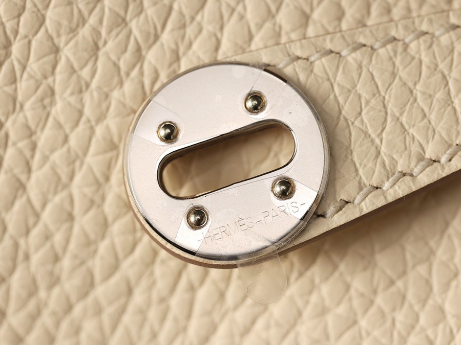 H Lindy Mini 19CM 奶油白銀扣_13