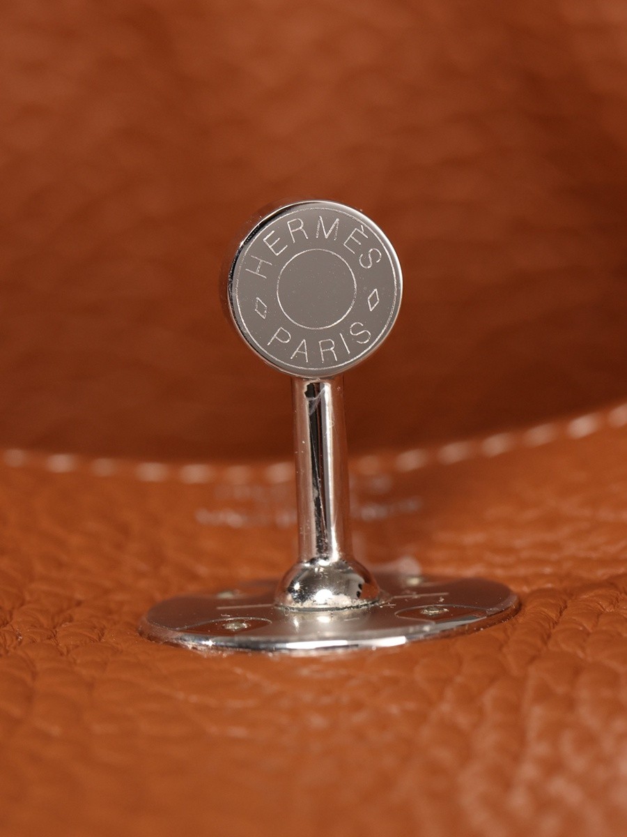 H Lindy 26CM 金棕銀扣_26