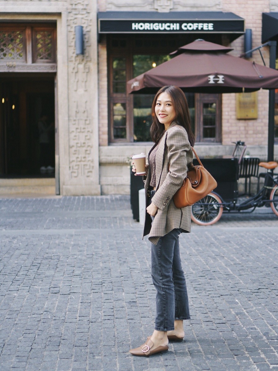 H Lindy 26CM 金棕銀扣_29