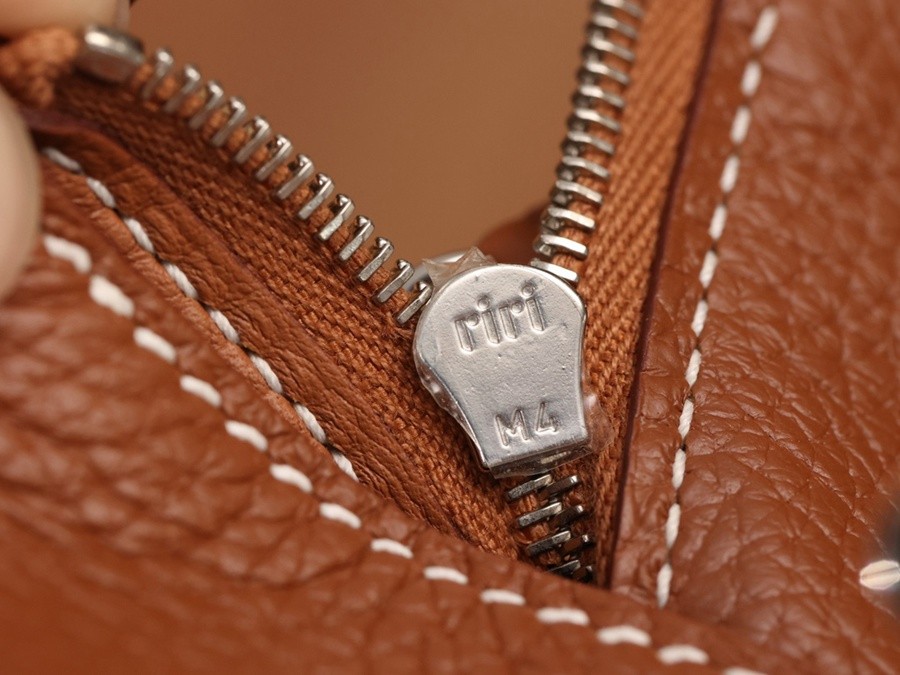 H Lindy Mini 19CM 金棕色銀扣_16