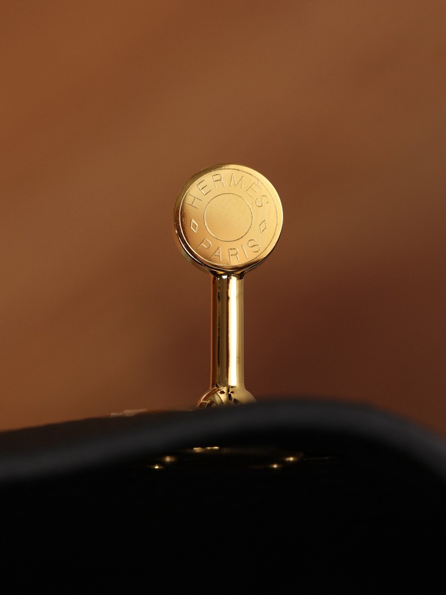 H Lindy 26CM 黑色金扣_21